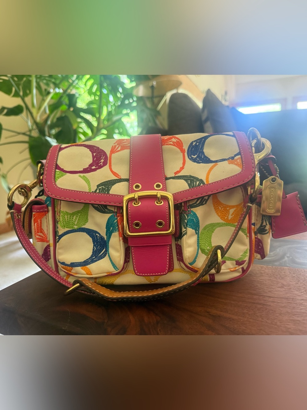 Coach Signature scribble stitched Hamptons Crossbody with Pink leather y2k RARE